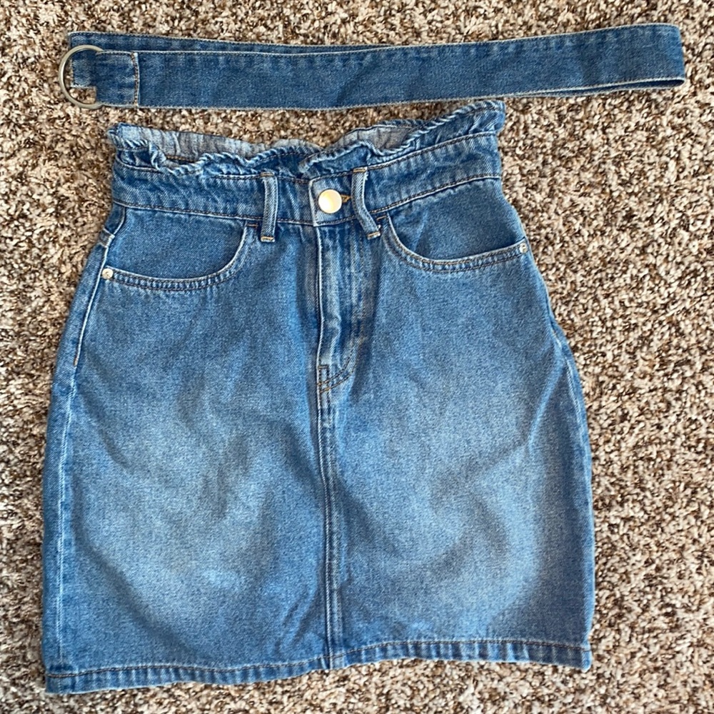 A line denim skirt